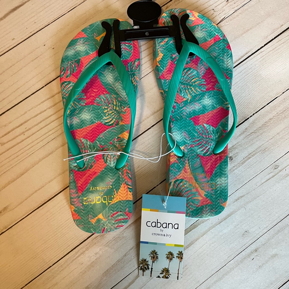 Cabana by Crown & Ivy Floral Flip Flops